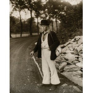 August Sander (1876 Herdorf - 1964 Cologne) (F), Wandernder Maurergeselle'