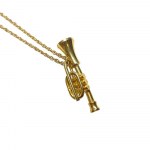 Chaîne avec pendentif trompette