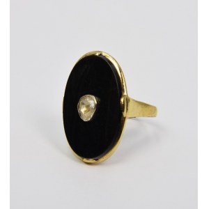 Ring mit Onyx