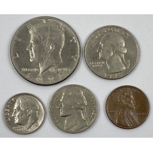 US coins: half dollar 1972 [JFK], quarter dollar 1989 [Washington], one dime 1982 [Roosevelt], five cents 1983 [Jefferson], one cent 1980 [Lincoln].