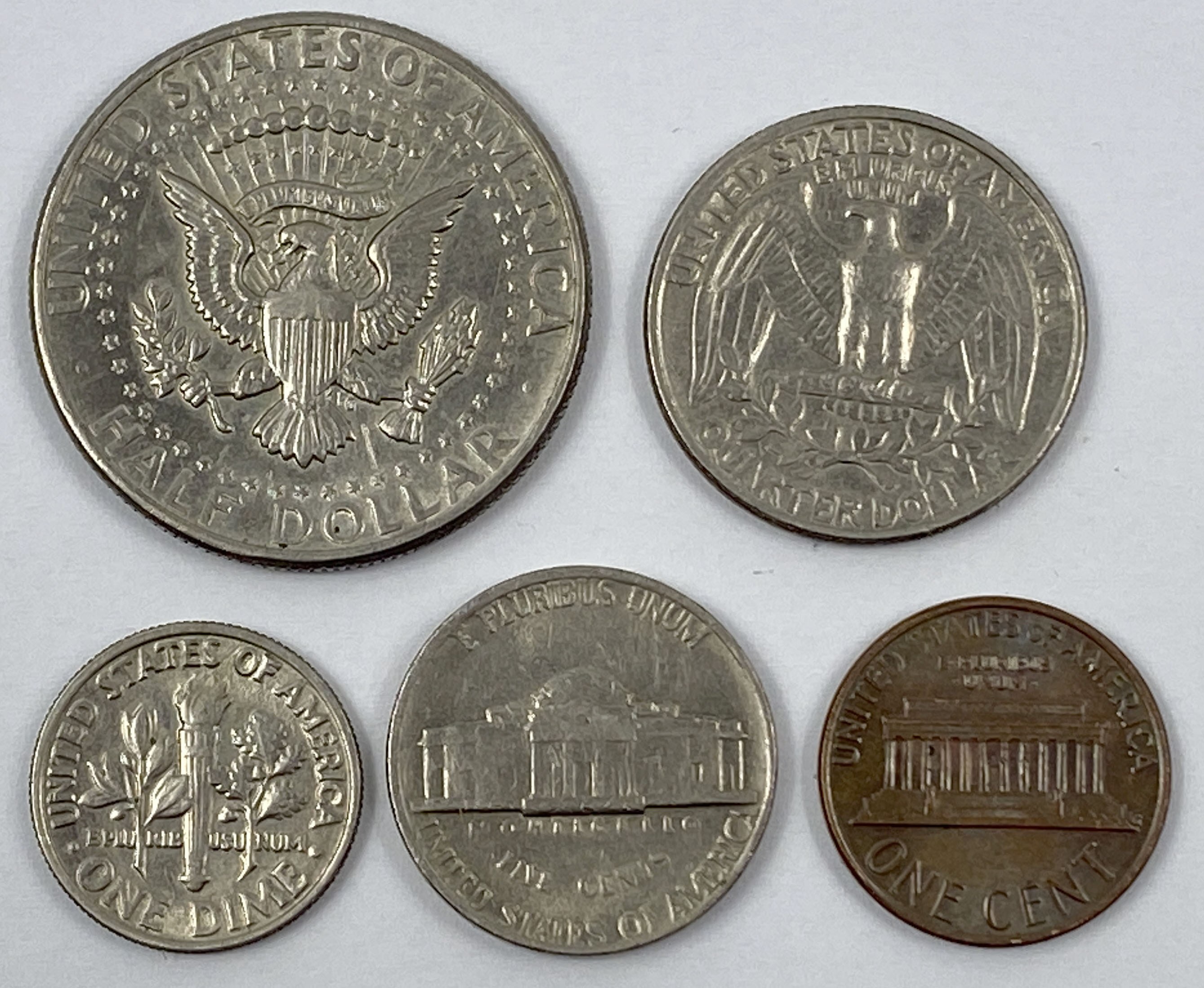 US coins: half dollar 1972 [JFK], quarter dollar 1989