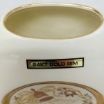 Gedenkvase aus Porzellan mit 24-karätigem Golddekor aus der Sammlung der Chokin-Dynastie-Galerie, Japan