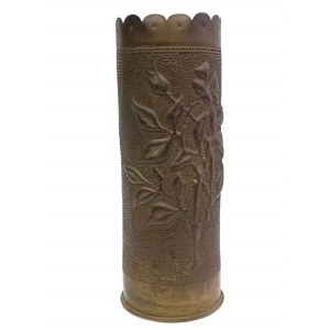 Zákopové umenie: váza z nábojnice delostreleckého granátu, 1. svetová vojna
