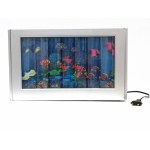 Lampe in Form eines Aquariums mit schwimmenden Fischen