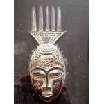 Maska w stylu afrykańskim w ozdobnej oprawie