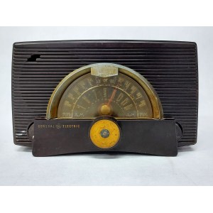 General Electric collector's radio, 1950s.