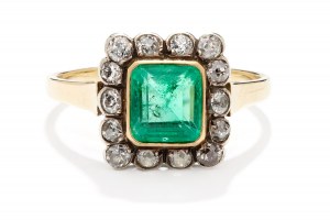 Ring with emerald and diamonds, 1920s-1930s.