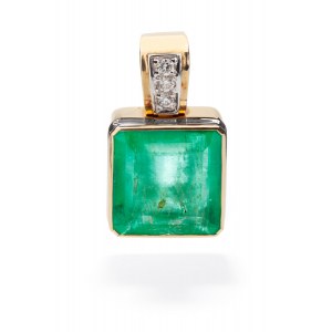 Pendant with emerald, 2nd half of 20th century.