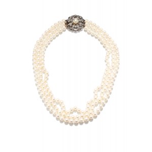 Pearl necklace, 2nd half of 20th century.