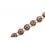 Bracelet with garnets and half pearls, early 21st century.