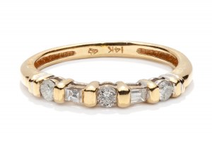 Diamond ring, early 21st century.