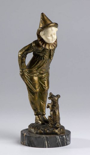 French bronze sculpture of a Pierrot - signed OMERTH Georges (active from 1895 to 1925)