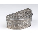 Half-moon silver box - Burma, 19th century