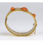 Gold and coral bracelet - Southern Italy, early 20th century