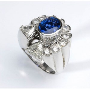 Ceylon sapphire and diamonds gold band ring