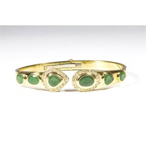 Emeralds and diamonds gold hoop bracelet