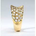 Diamonds gold band ring