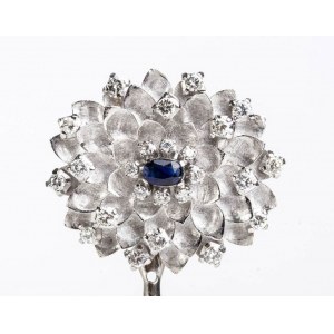 Diamonds and sapphire gold floral brooch
