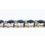 Sapphires and diamonds gold bracelet and pair of earrings