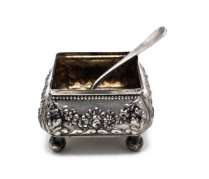 Silver salt cellar with spoon, sample 800