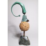 Pawel Erazmus, Little reader in a cap with a pom-pom (Bronze, height 41 cm).