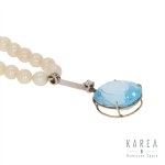 Pearl necklace with topaz, contemporary