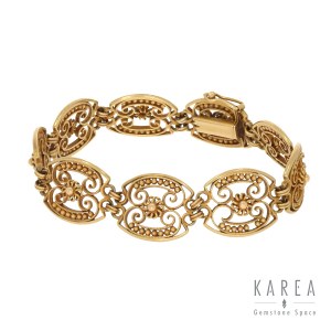 Gold openwork bracelet, France, 1st half of 20th century.
