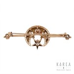 Brooch with moon and star motif, con. 19th c.