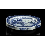 TWO 'BLUE AND WHITE' PORCELAIN OCTAGONAL TRAYS China, Qing dynasty, late 18th century