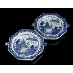 TWO 'BLUE AND WHITE' PORCELAIN OCTAGONAL TRAYS China, Qing dynasty, late 18th century