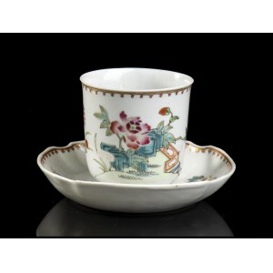 A POLYCHROME ENAMELLED PORCELAIN CUP AND SAUCER China, Qing dynasty, Qianlong period