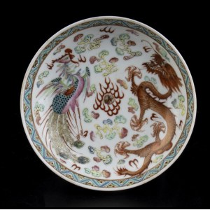 A POLYCHROME ENAMELLED PORCELAIN SAUCER China, Guangxu mark and period