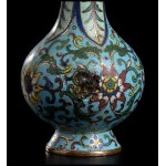 A CLOISONNÉ ENAMELED METAL SMALL BOTTLE VASE China, Qing dynasty, 18th-19th century