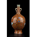 A POLYCHROME ENAMELLED PORCELAIN BOTTLE VASE China, early 20th century