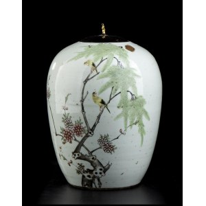 A POLYCHROME ENAMELLED PORCELAIN JAR China, 20th century