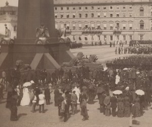 [fotografia tekturkowa] BRANDEL Konrad - Plac Saski w Warszawie. Uroczystość z okazji koronacji cara Aleksandra III [maj 1883]
