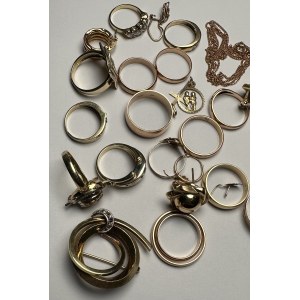 Goldwaren, Ringe, Ohrringe, Anhänger usw. Au 583, Gewicht 91 Gramm