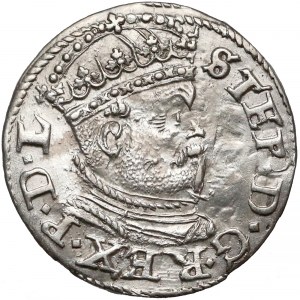 Stefan Batory, Trojak Ryga 1586 - mała głowa z krzyżem