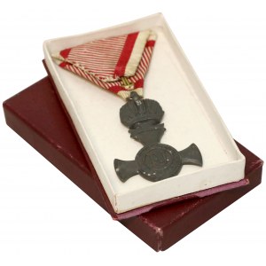 Eisernes Verdienstkreuz mit der Krone, 1916, im Etui