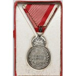 Military Merit Medal Signum Laudis in Silver, Karl, in case