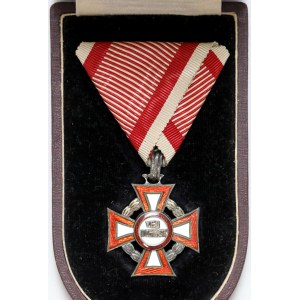 Military Merit Cross 3rd Class with War Decoration, in case