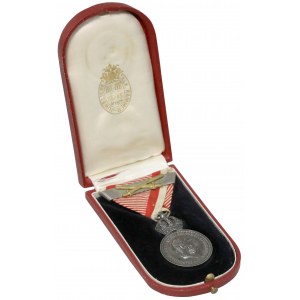 Medal Zasługi Wojskowej SIGNUM LAUDIS, Franciszek Józef, Srebrny, 2.nadanie (etui Rothe)