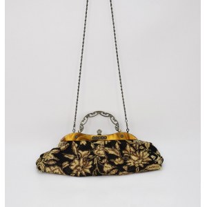Women's handbag with movable handle, chain