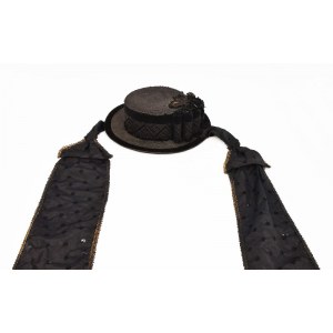 Women's hat, black velvet with sashes
