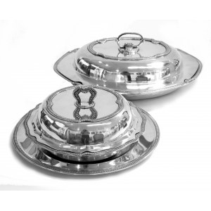 Dwa naczynia srebrne z przykrywkami, Hiszpania XX w.