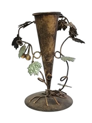 Art Nouveau-inspired vase-wine.