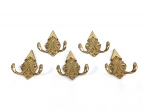Set of decorative brass hangers