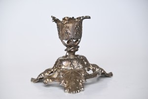 Decorative candle holder in Art Nouveau style