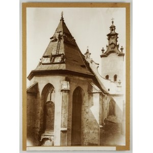 [Latinská katedrála - oprava střechy - situační fotografie]. Tisk z 80. let 20. století, formát cca 40x29 cm,...