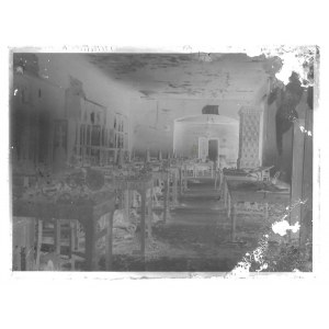 [Zniszczenia jednej z sal Poczty Głównej w XI 1918 - fotografia widokowa]. Klisza szklana form....